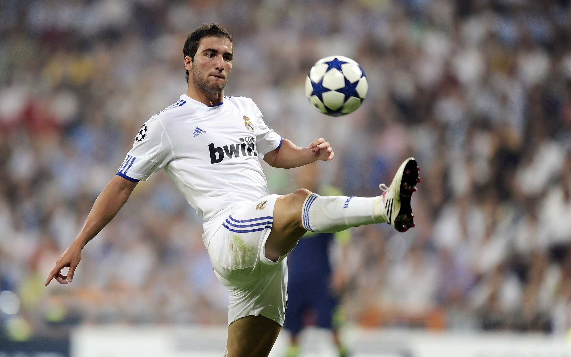 星空娱乐客服-世界杯令人振奋的精彩瞬间:英雄本色!,世界杯英雄情况